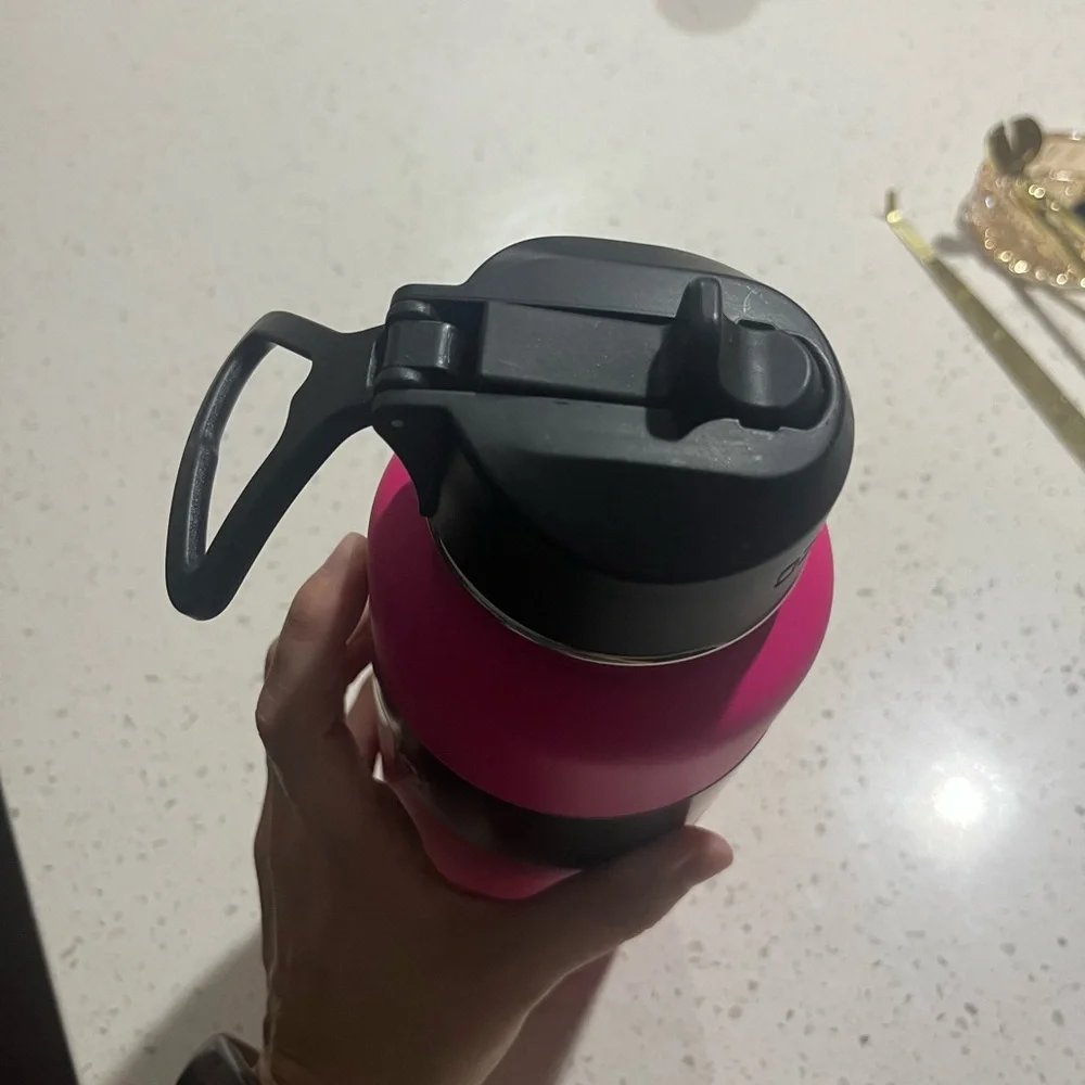 Ozark Trail 32oz Hot Pink Water Bottle